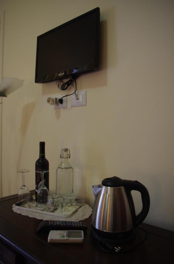 Tucci'S Roma Guest House Екстериор снимка