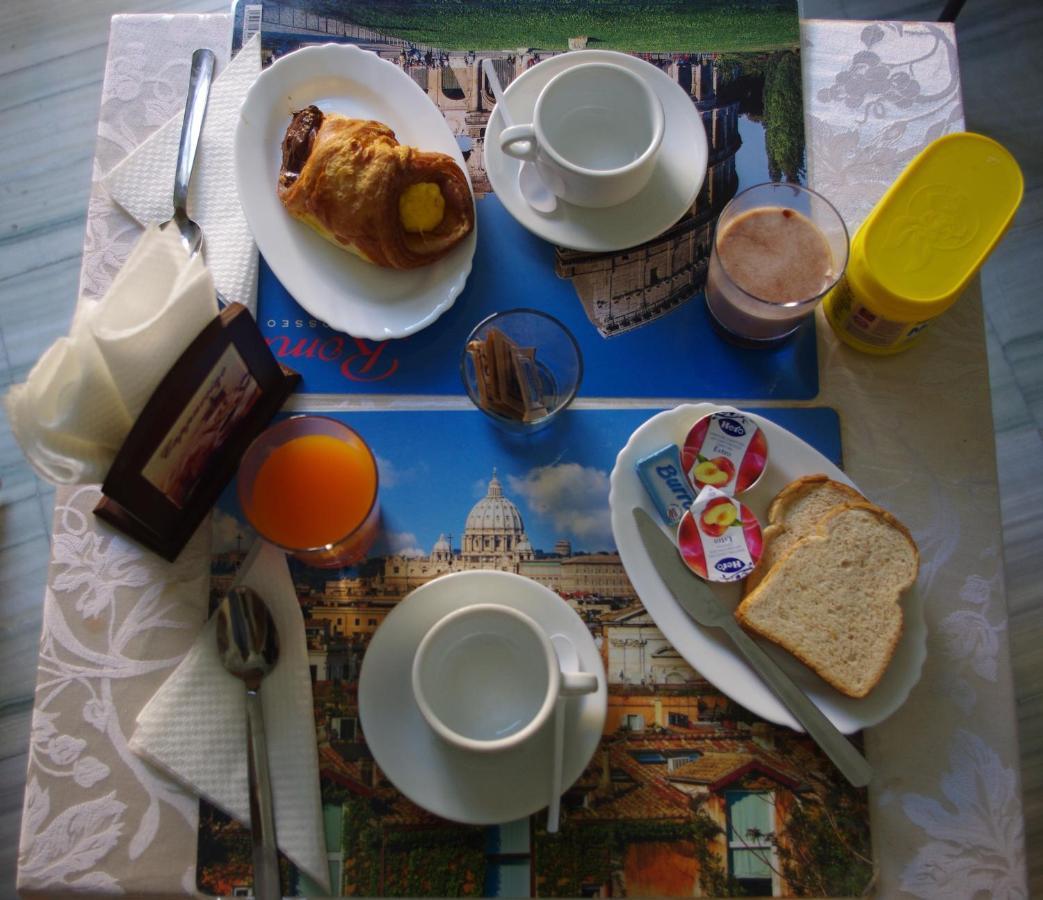 Tucci'S Roma Guest House Екстериор снимка