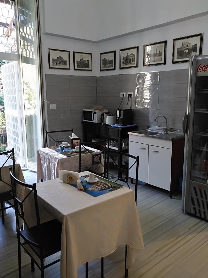 Tucci'S Roma Guest House Екстериор снимка